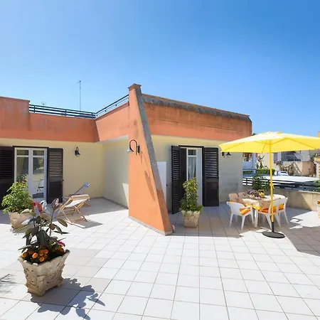 Della Baia Porto Cesareo